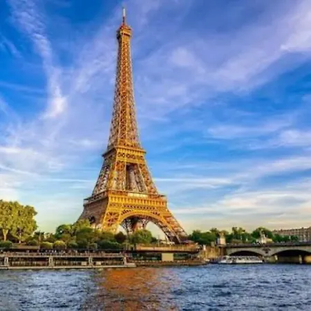 Eiffel Tower